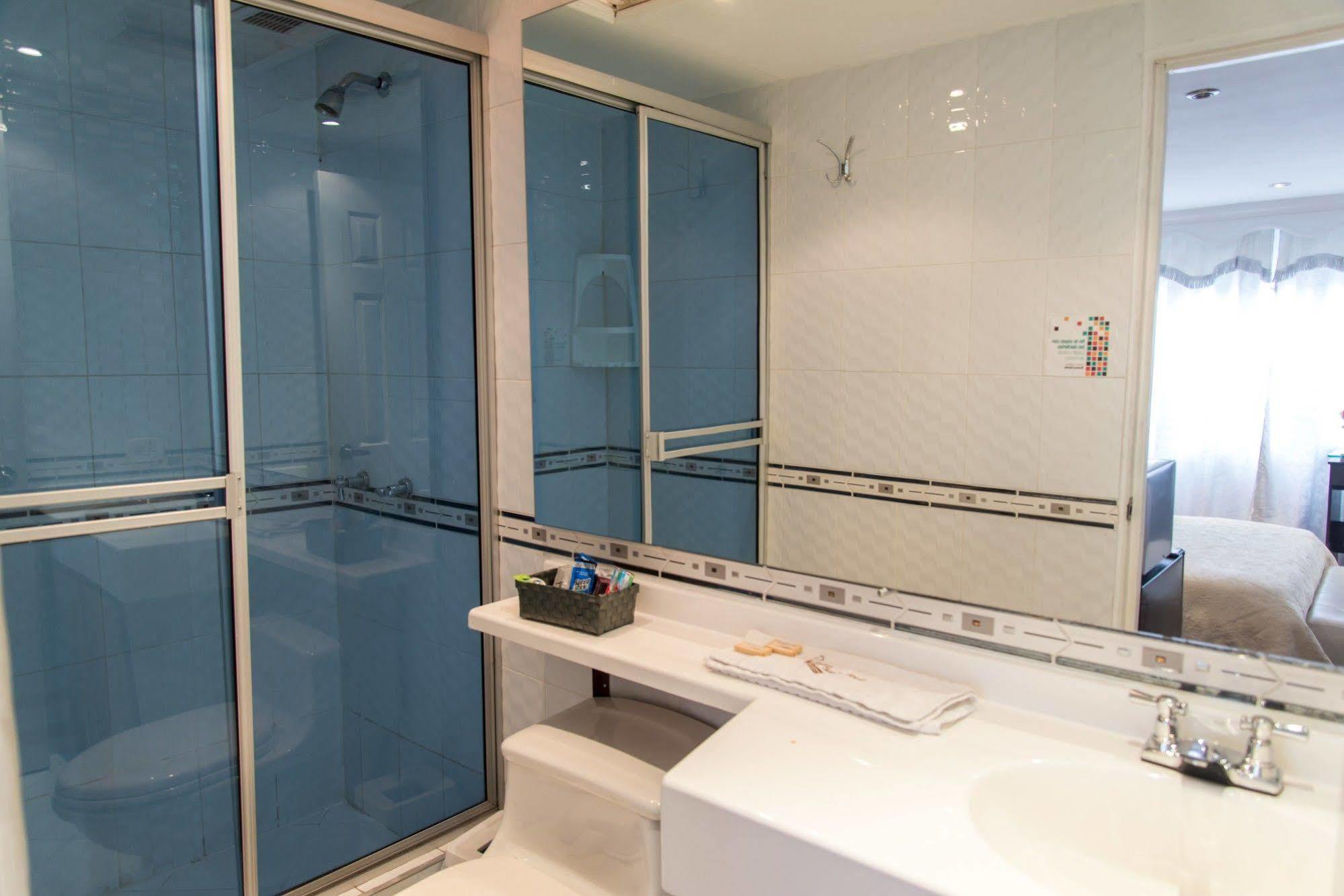 Hotel Fenix Real Bogotá Esterno foto