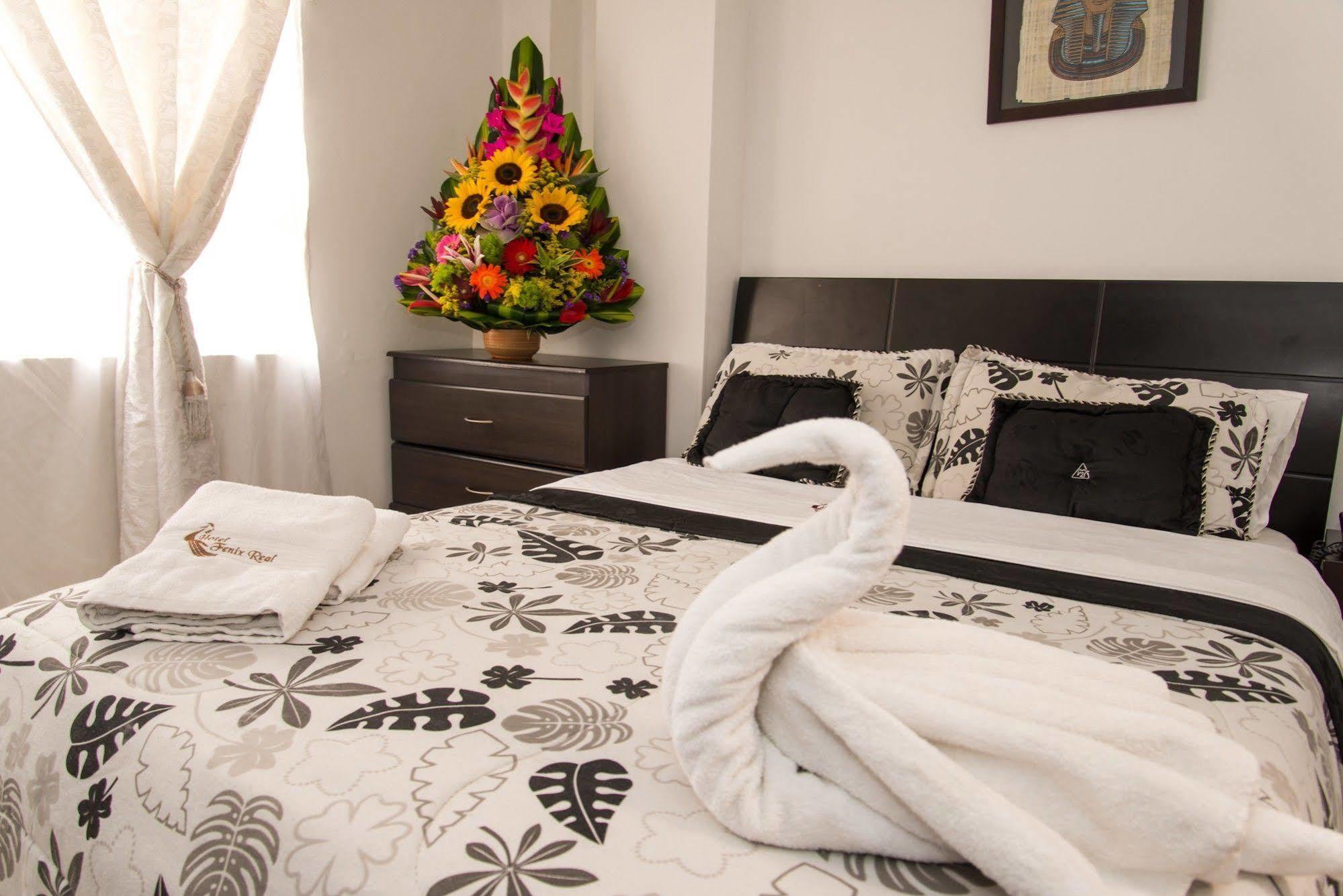 Hotel Fenix Real Bogotá Esterno foto